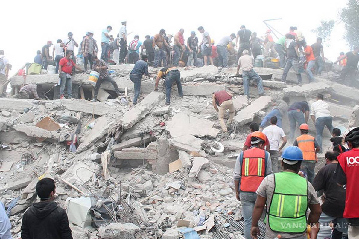 Sube a 295 el número de muertos por sismo de 7.1 grados