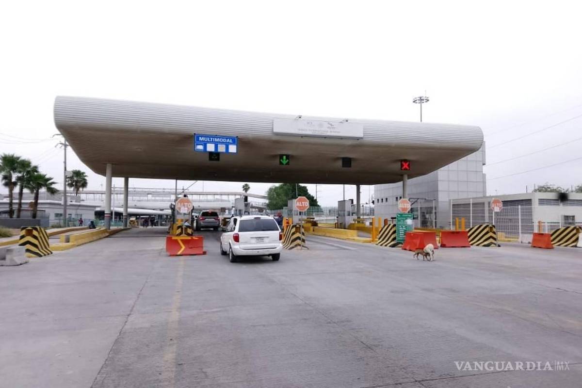 Mujer de Monclova es la primera en cruzar a EU tras reapertura de frontera