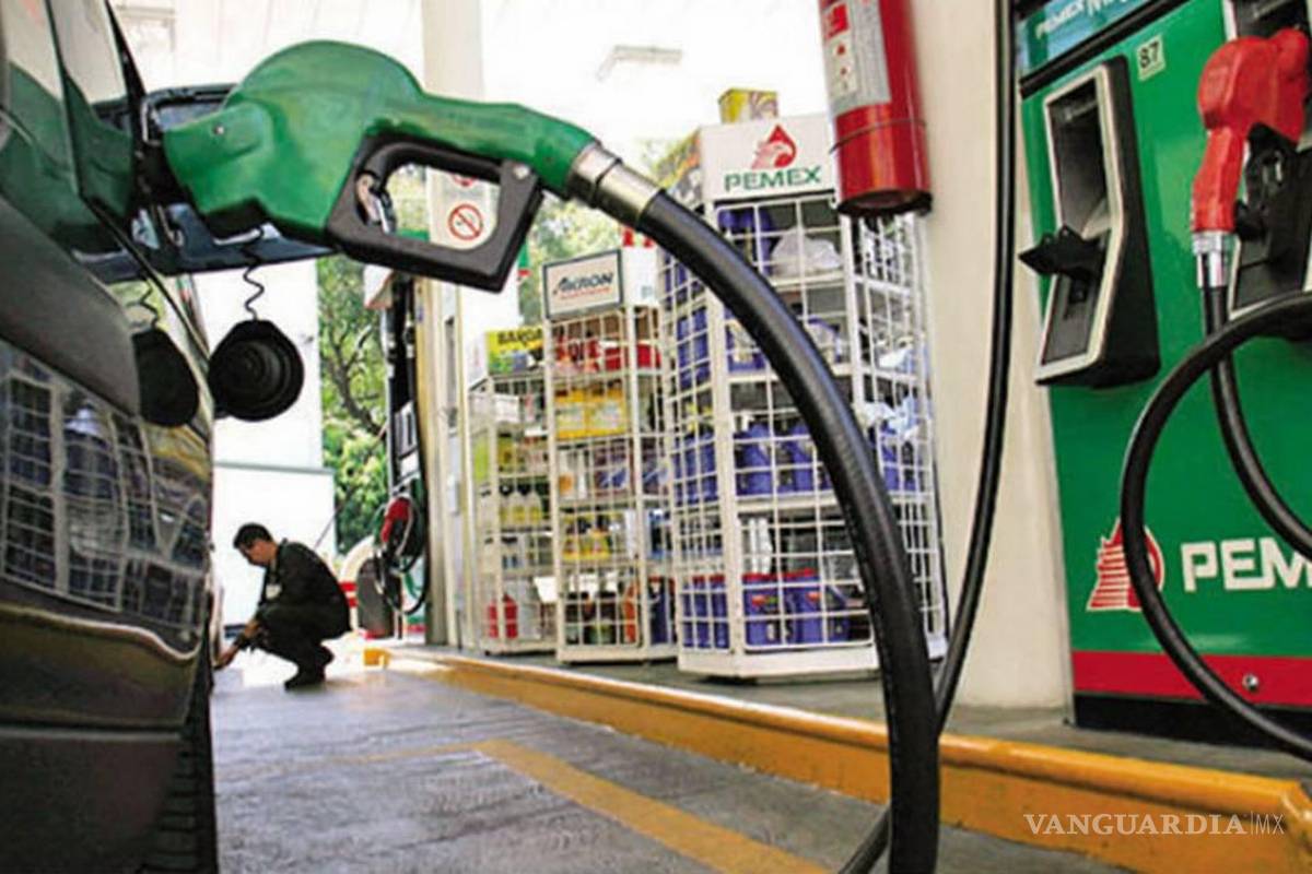 Precio de la gasolina en EU ya es 8.1% más barata que en México