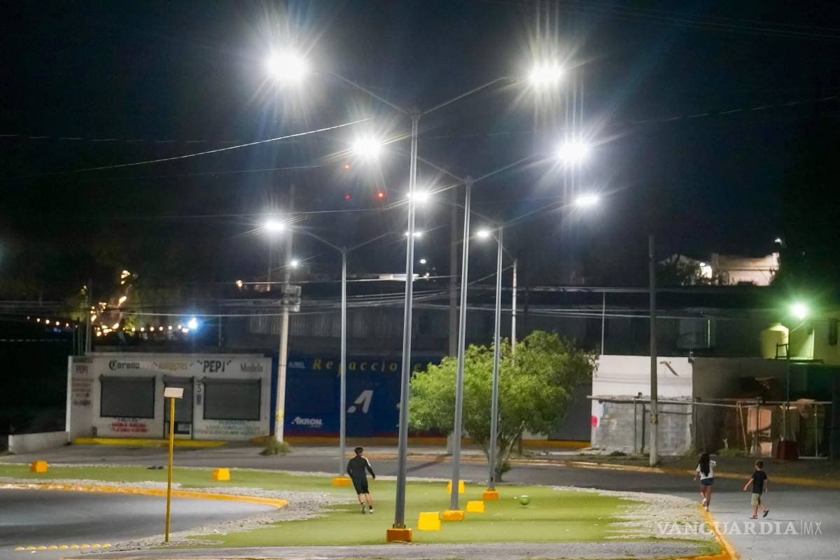 Ramos Arizpe moderniza bulevar Isidro López con nuevo sistema de alumbrado público