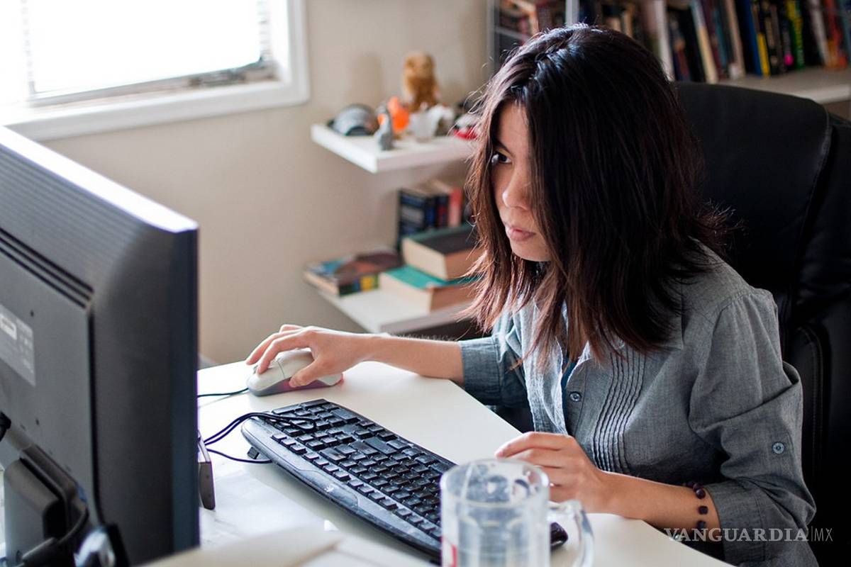 Síndrome de Cuello de Texto, otro padecimiento de la tecnología