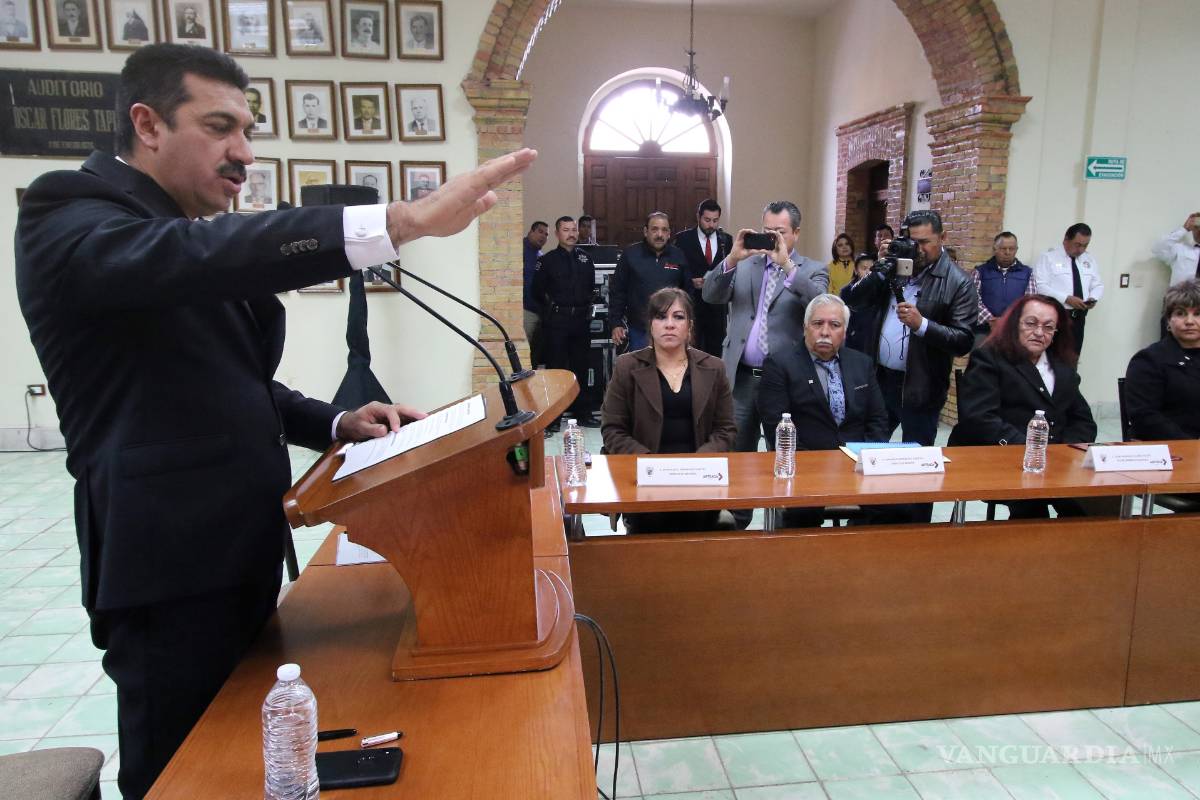 Toma protesta como alcalde Everardo Durán en Arteaga