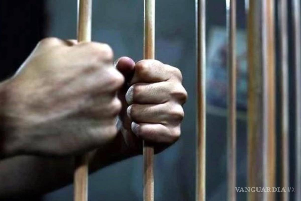 Acreditan detención arbitraria y siembra de droga por policías estatales en Parras