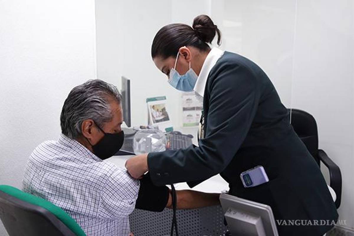 IMSS Coahuila refuerza prevención de osteoporosis con hábitos saludables y controles médicos