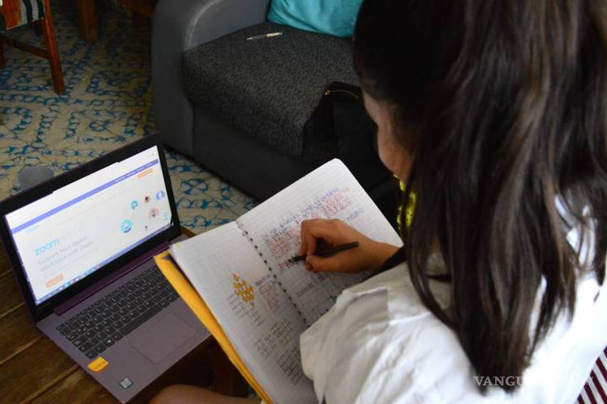 Clases a distancia, un reto para los padres trabajadores de Saltillo