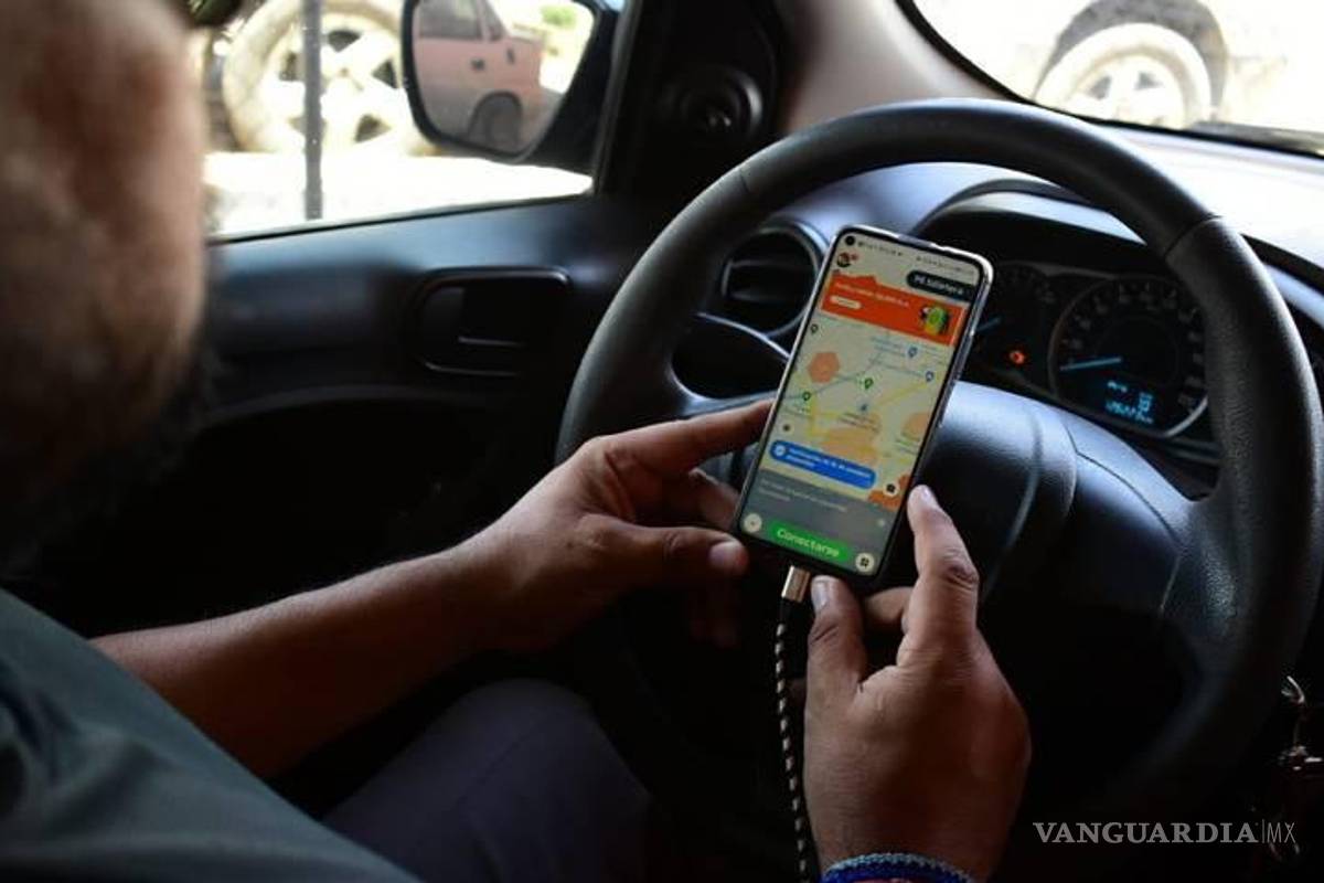 Piden tipificar como delito prestar servicio de transporte por aplicación sin cubrir requisitos en Coahuila