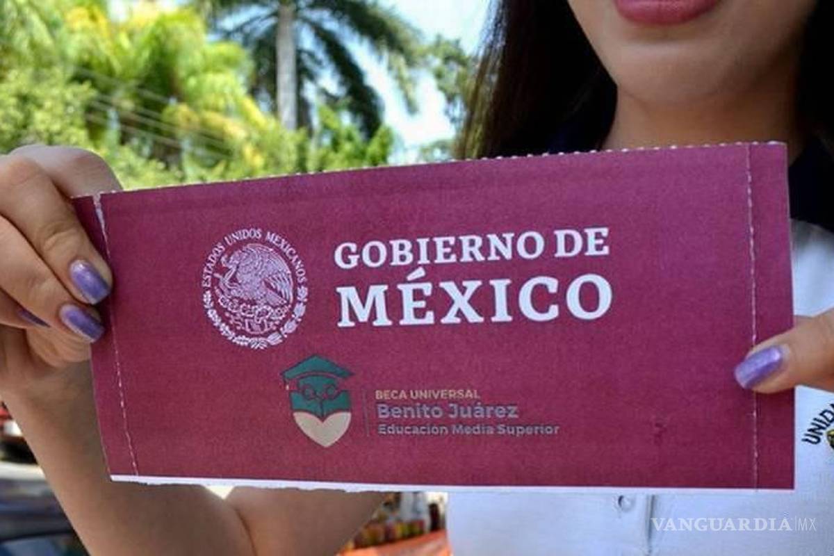 Hay ‘engaño’ con presupuesto educativo; gobierno usa recursos para becas, acusan