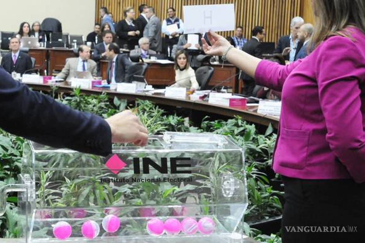 INE dio registro a partidos 'por obligación y no por convicción'