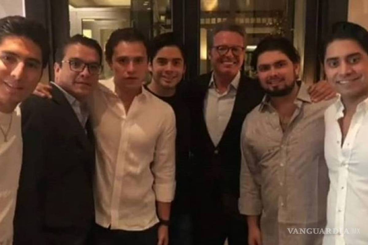 Se viraliza foto de Luis Miguel con 'mirreyes' hijos de Peña Nieto y Osorio Chong
