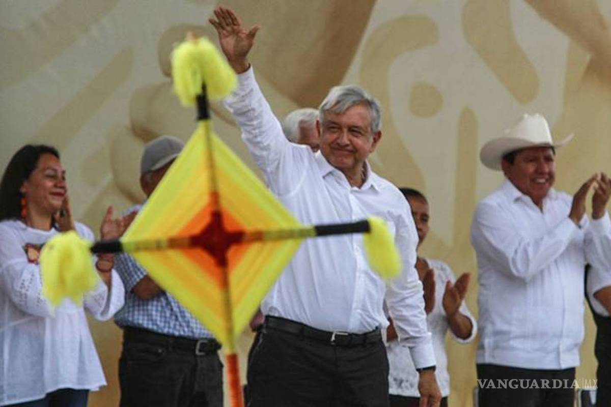 &quot;Perdono, pero no olvido&quot;: AMLO acepta contrato de Coppel para damnificados