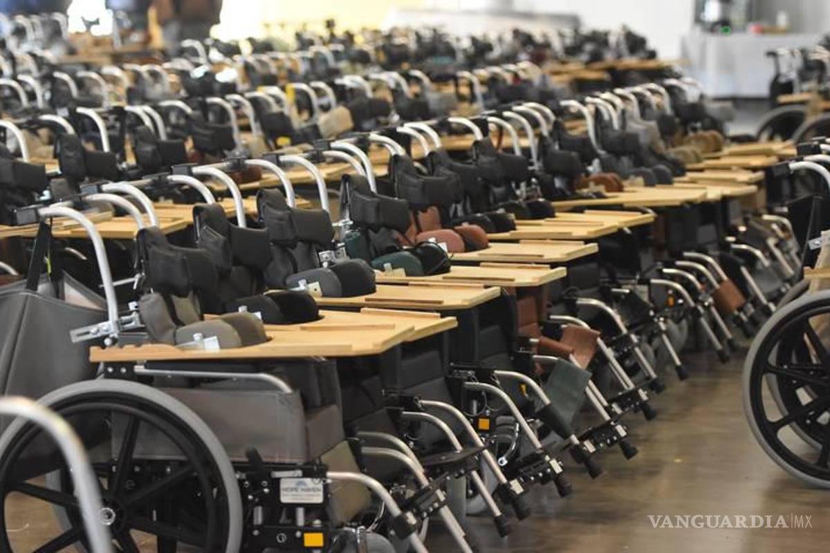 Apoyan Clubes Rotarios con sillas de ruedas a pacientes con espina bífida, hidrocefalia y esclerosis