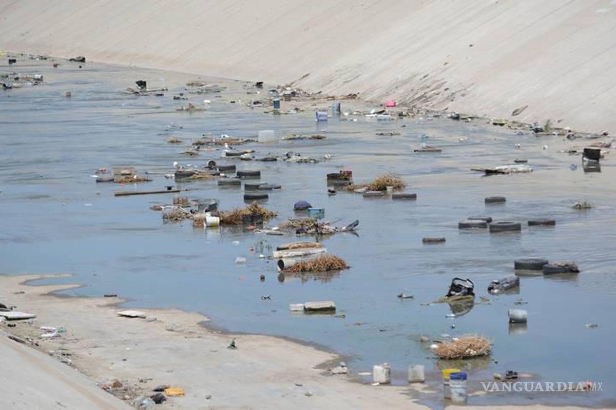 Resienten en frontera con EU crisis de saneamiento