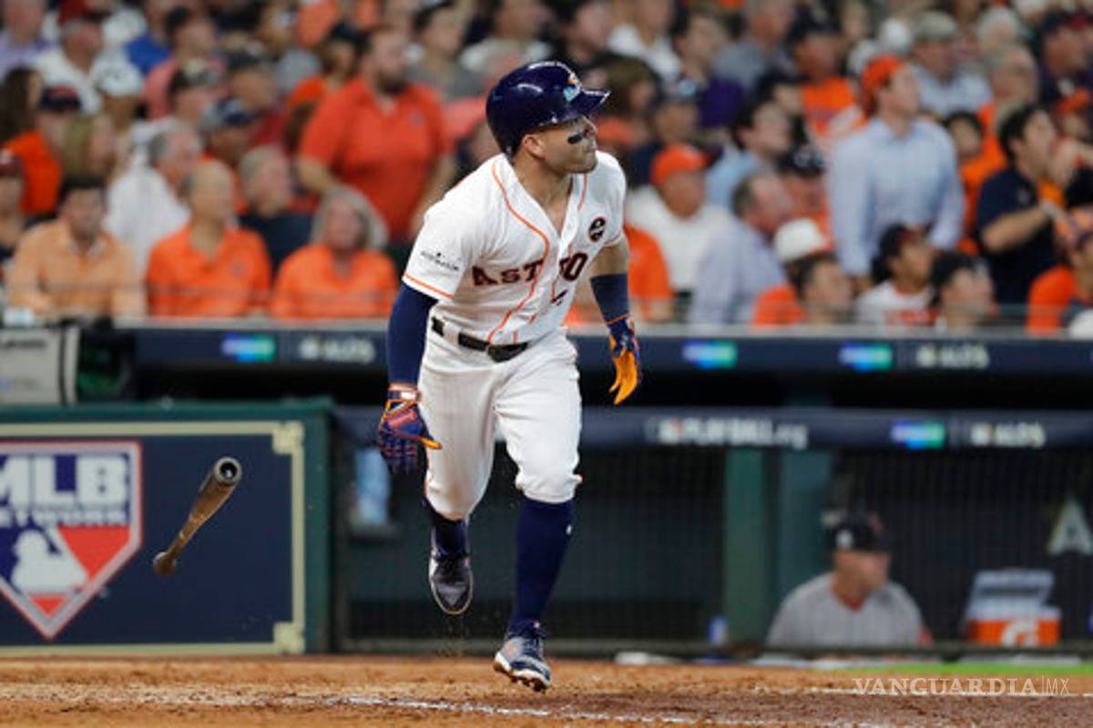 Altuve pega 3 jonrones y Astros toma ventaja sobre Boston