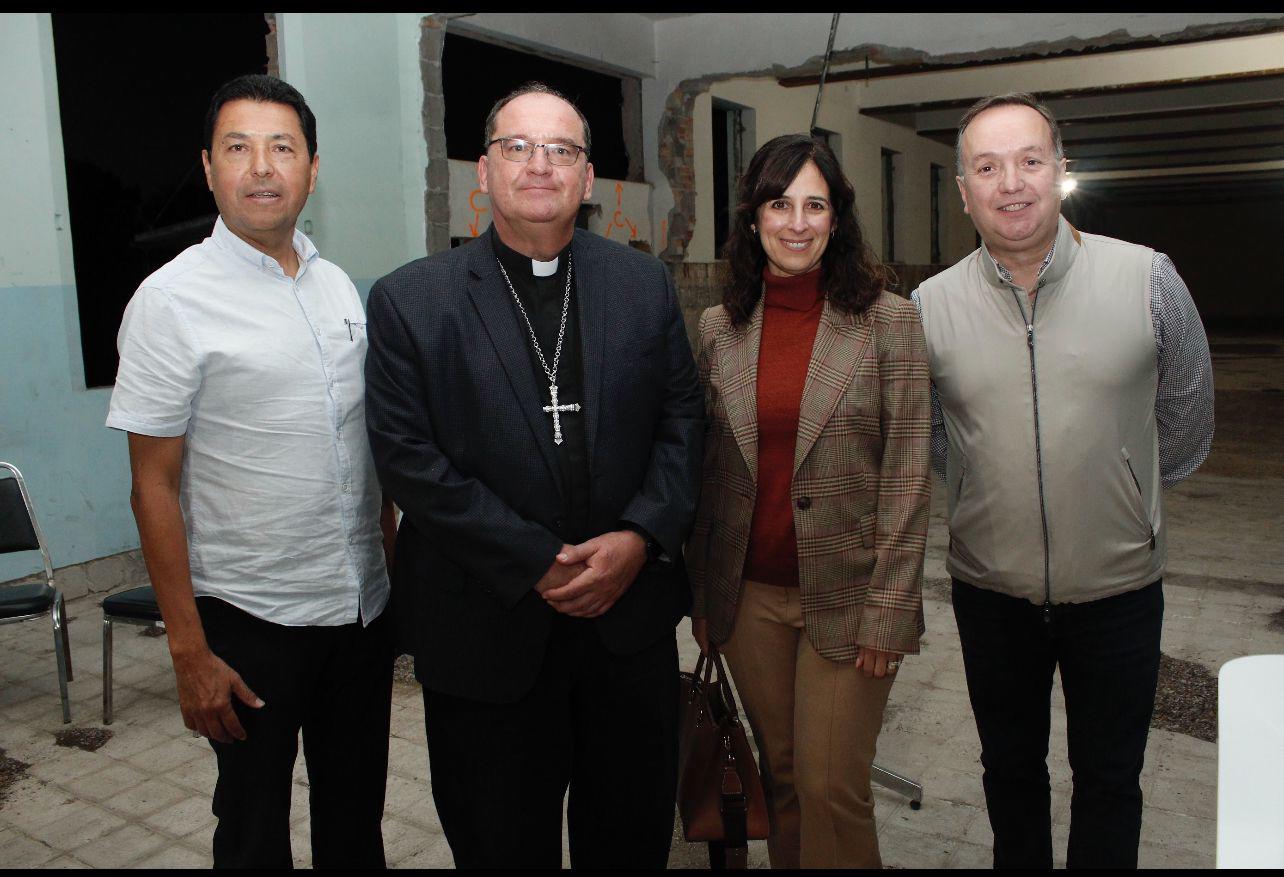 $!Padres de familia, alumnos y miembros de la comunidad compartieron sus recetas en el recetario “Sabor con Corazón”, destinado a apoyar iniciativas educativas.