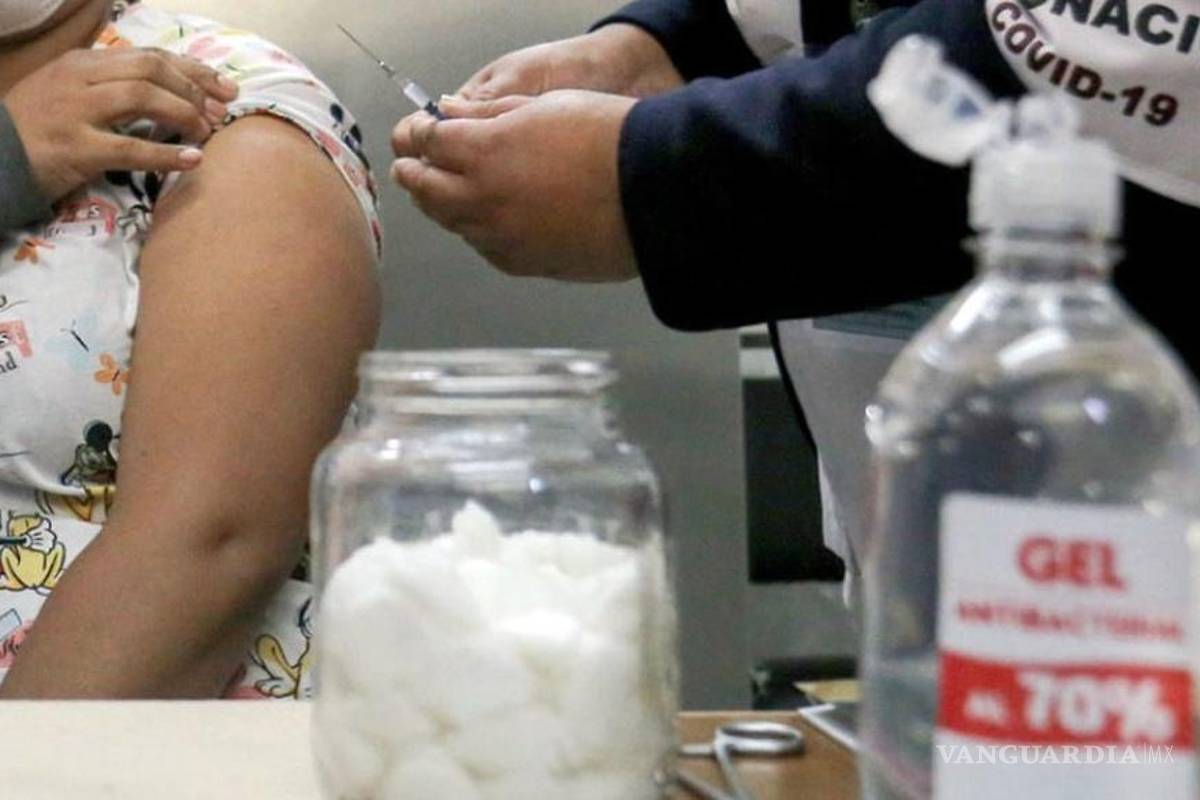 Seis estados vacunarán a migrantes indocumentados en EU