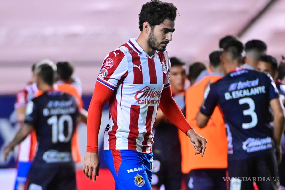 'Seré malo pero le meto huev...'... la pelea entre 'Pollo' Briseño y Dieter Villalpando de Chivas (video)