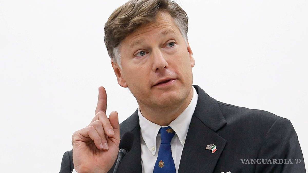 Estudiante del Colmex critica a Landau, él contesta y ahora le exigen disculpa por reacción “agresiva”