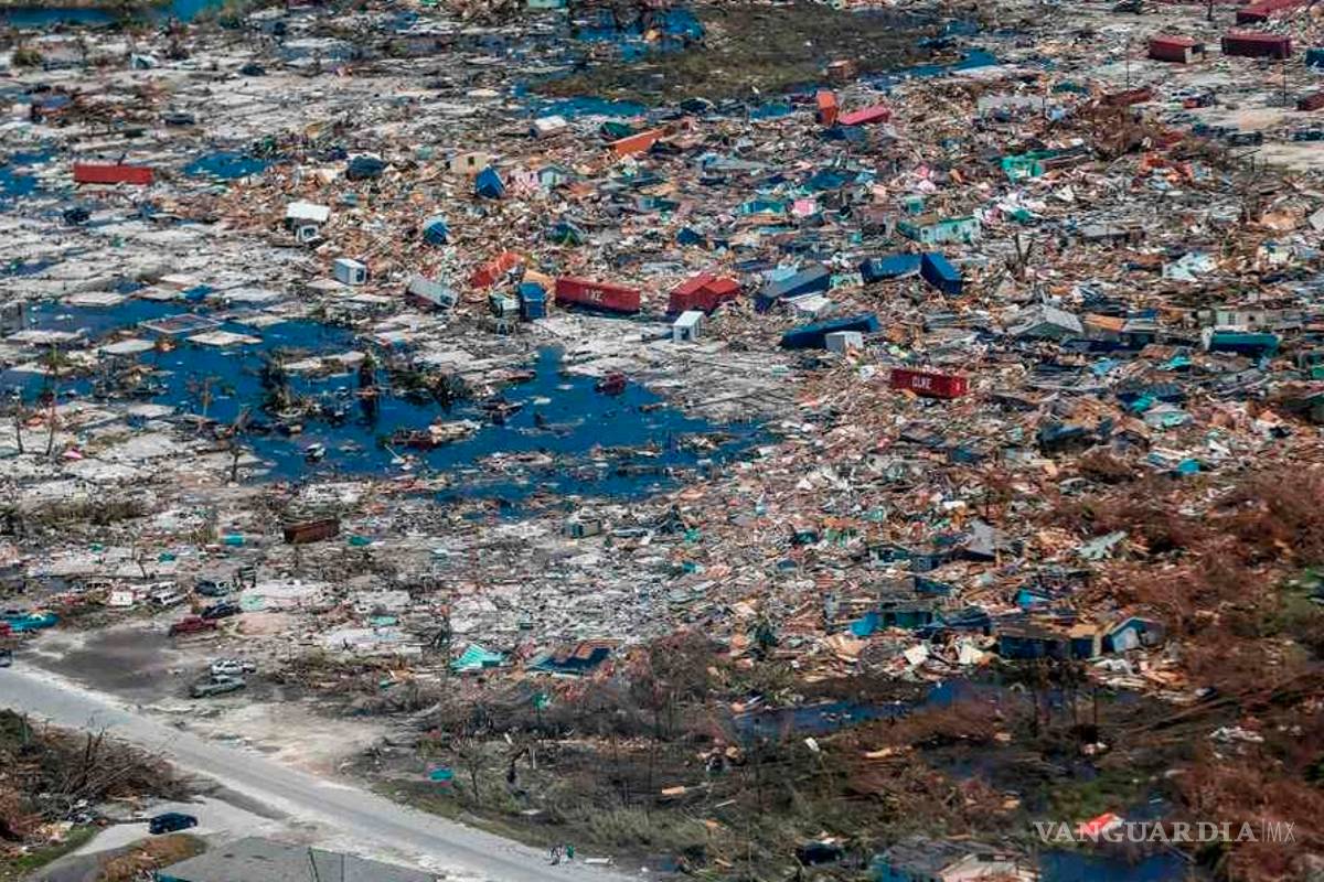 'Dorian' llega a Canadá con olas de hasta 20 metros