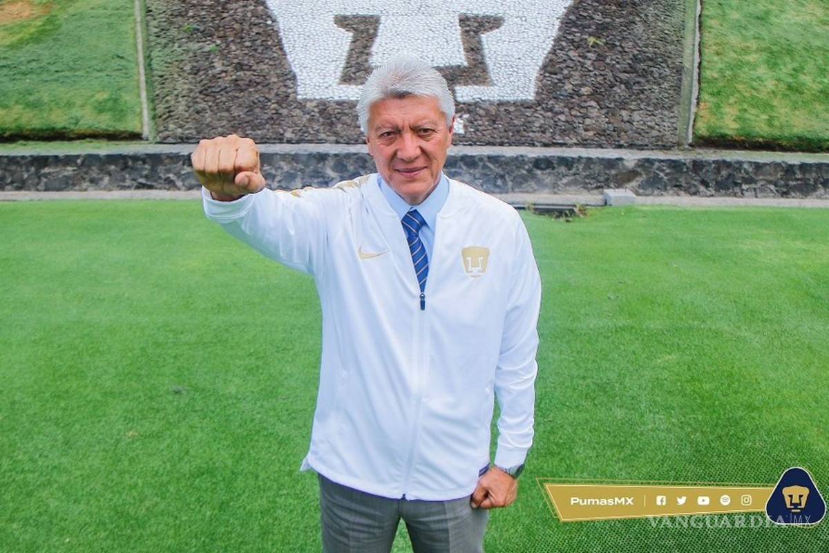 En Pumas no descartan a Hugo Sánchez ni a Mohamed