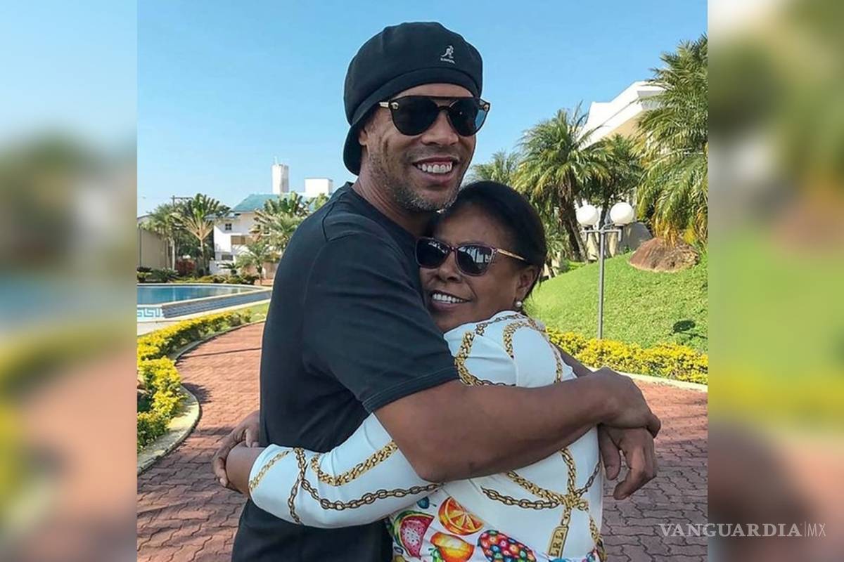 Ronaldinho se hundió tras la muerte de su madre y se la pasa bebiendo todos los días