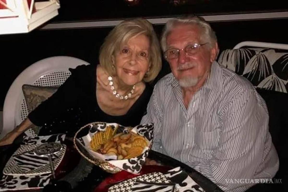Tras 70 años juntos, ancianos mueren por COVID-19 con minutos de diferencia