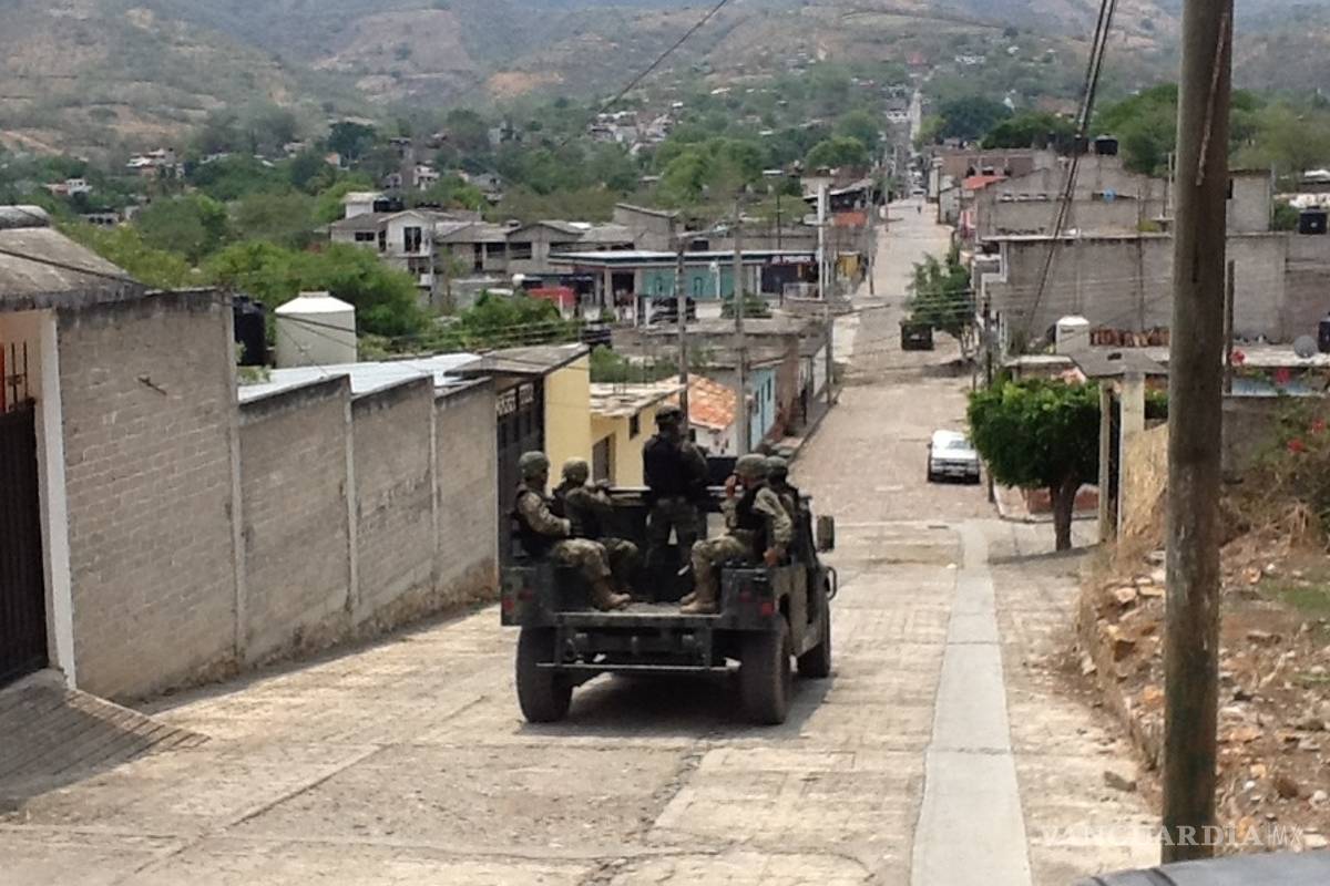 Difunden toque de queda a través redes sociales en Apaxtla, Guerrero