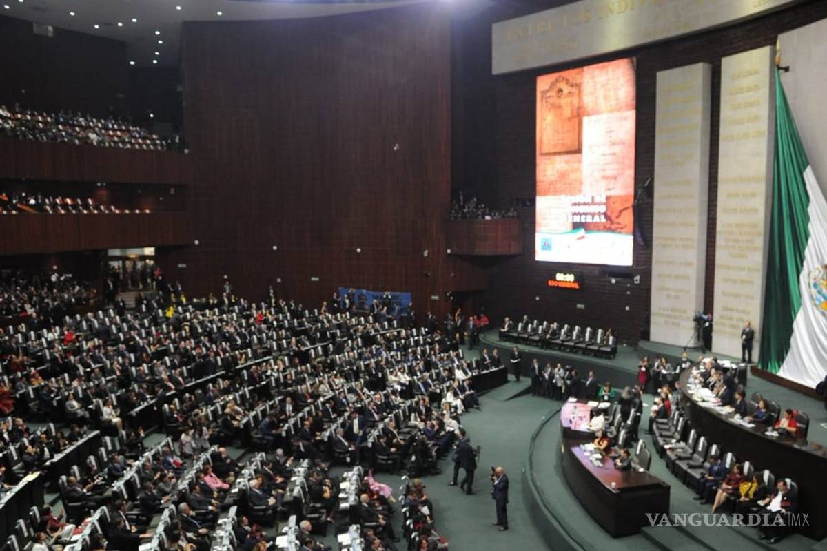 Diputados guardan minuto de silencio por madre de Beatriz Gutiérrez