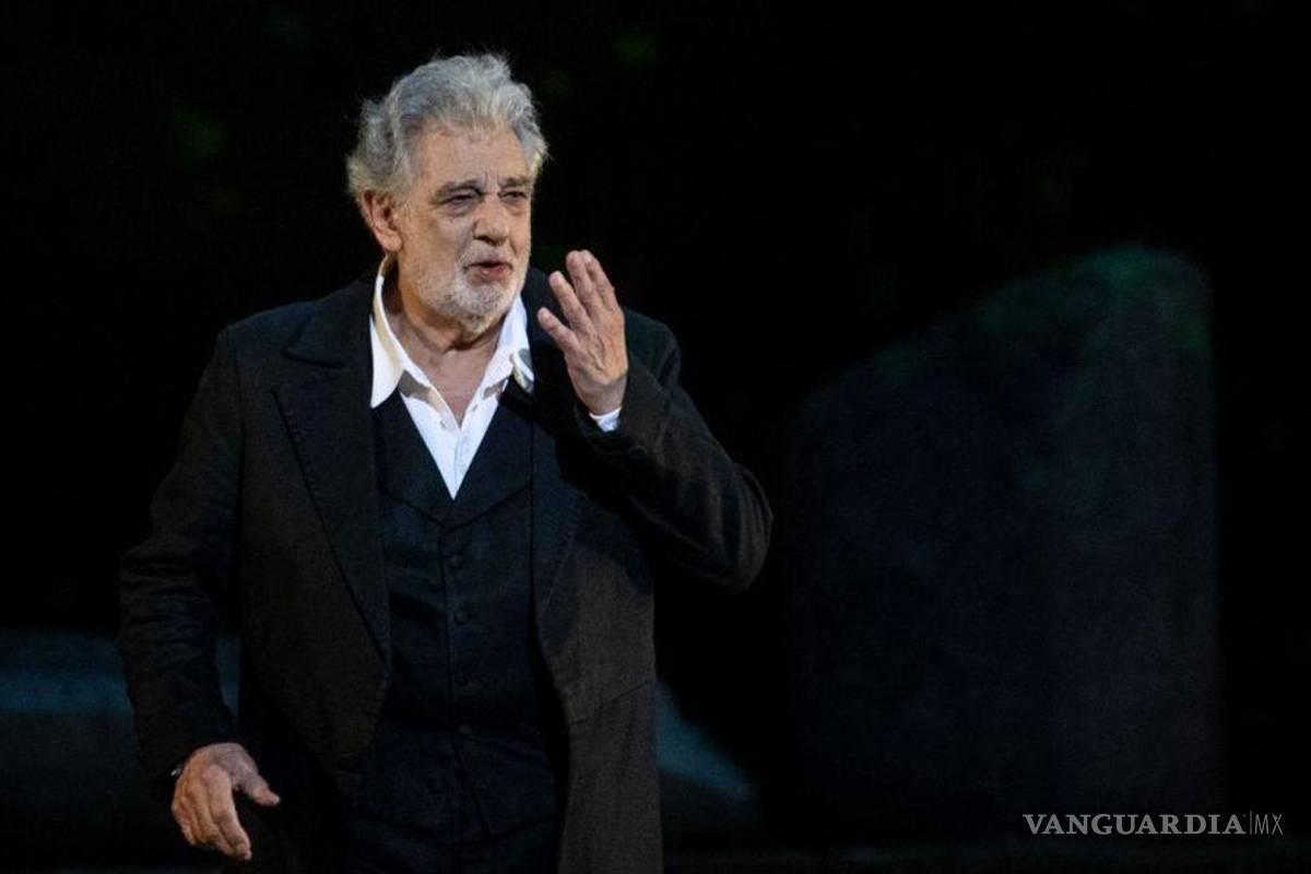 Plácido Domingo entre señalamientos de acoso abandona la Ópera de NY