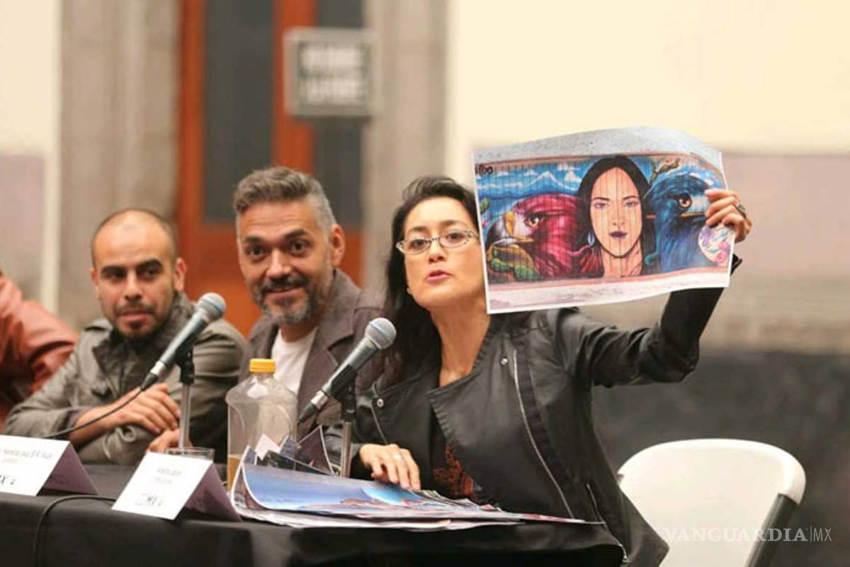 El grafiti contra Avelina Lésper: debate en el Museo de la Ciudad de México