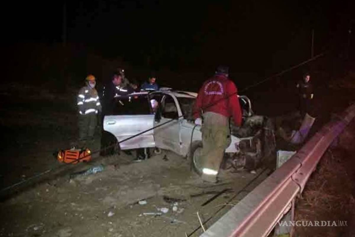 Asaltan a pareja y violan a la novia; huyen, chocan y muere uno de ellos