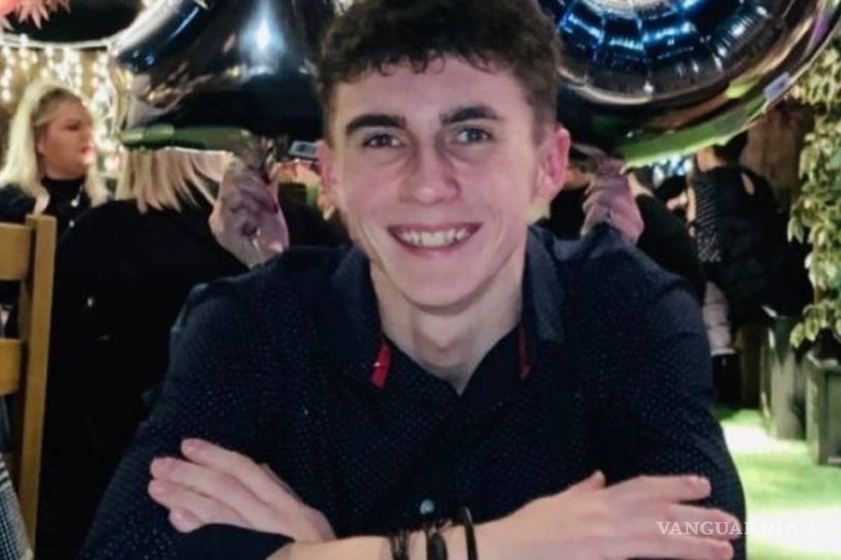 Adolescente despierta tras casi un año en coma sin saber nada del COVID-19 pese a haber sido contagiado