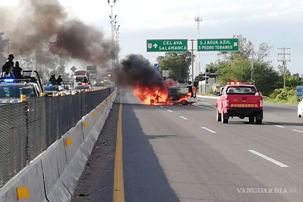 Regresa la inseguridad a Guanajuato, habitantes bloquean carretera por muerte de presunto delincuente