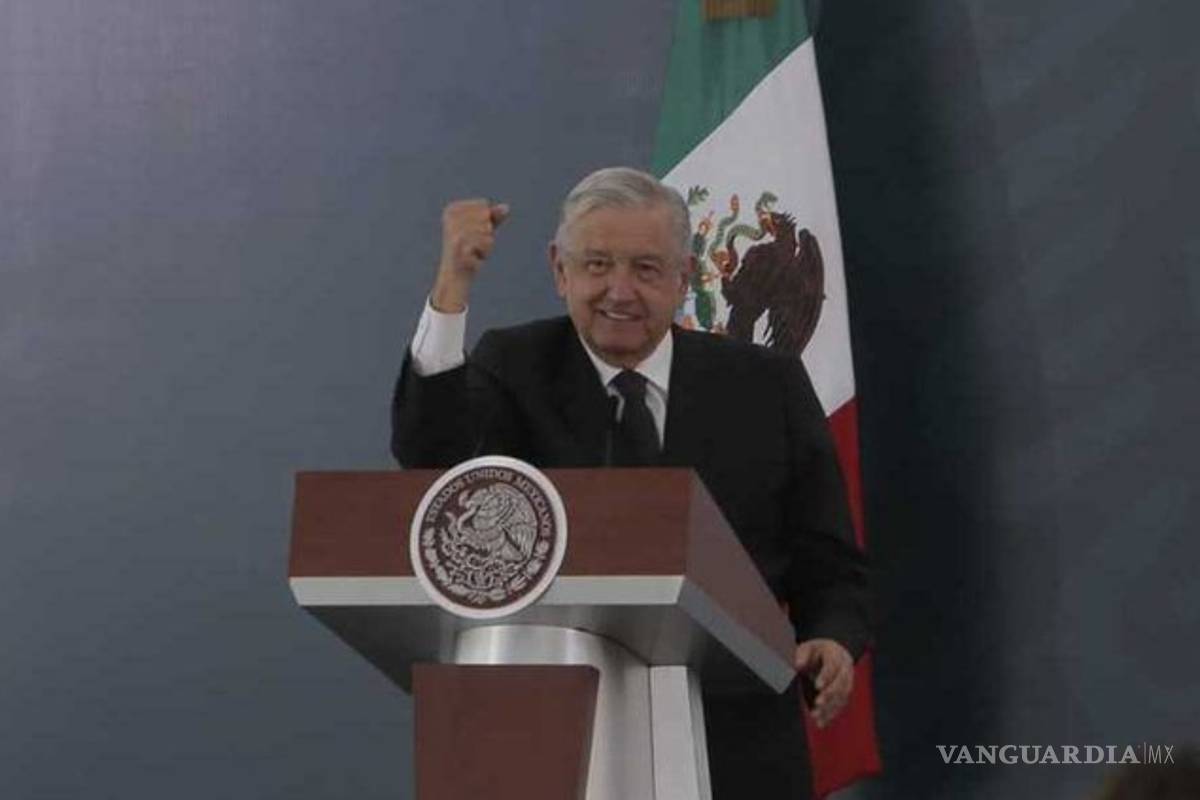 AMLO 'invita' a quienes no creen en la 4T a renunciar