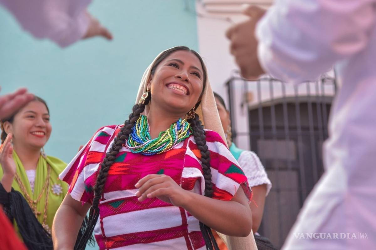 Revenden boletos para ver a Yalitza en la Guelaguetza ¡hasta en 30 mil pesos!