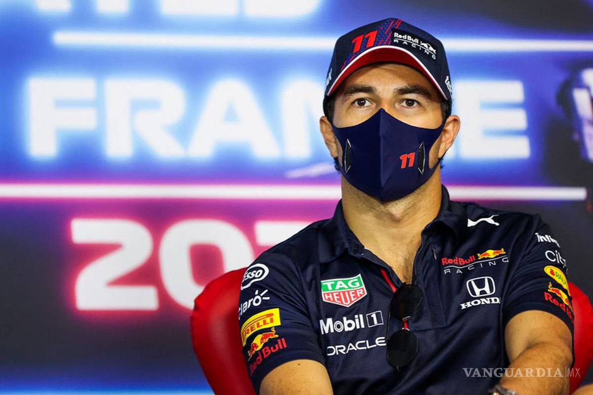 ‘Checo’ espera tranquilo su renovación; Max lo quiere de coequipero