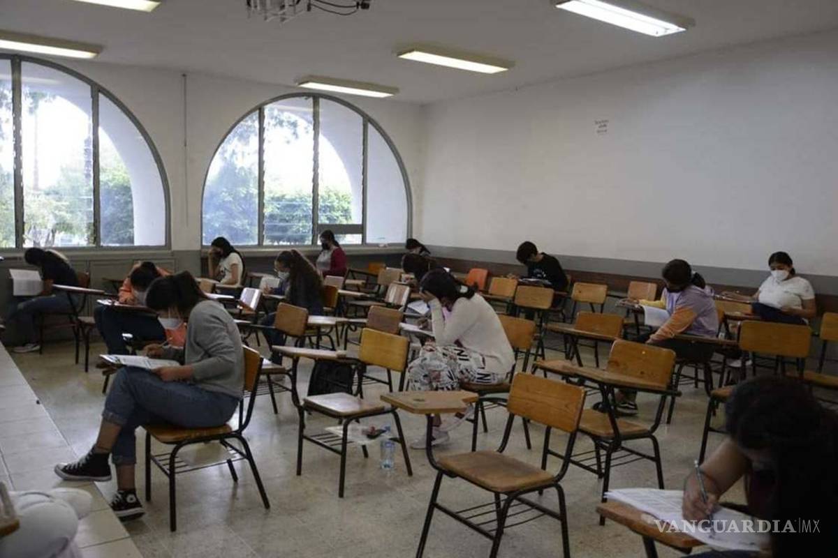 Alumna usó lentes con cámara en examen de admisión a universidad de Michoacán