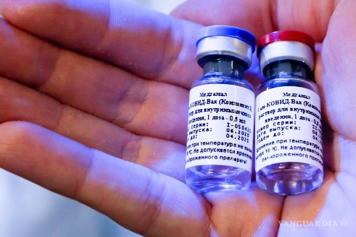 México podría comprar 24 millones de dosis de vacuna Sputnik V contra COVID-19