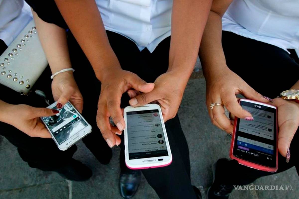 Disminuye tv de paga mientras crece internet móvil