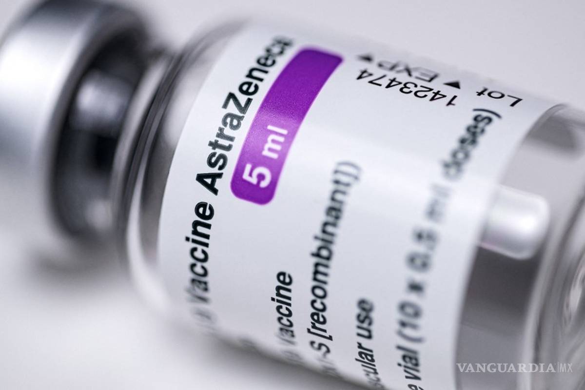 Oxford también descarta relación entre vacuna de AstraZeneca y trombosis