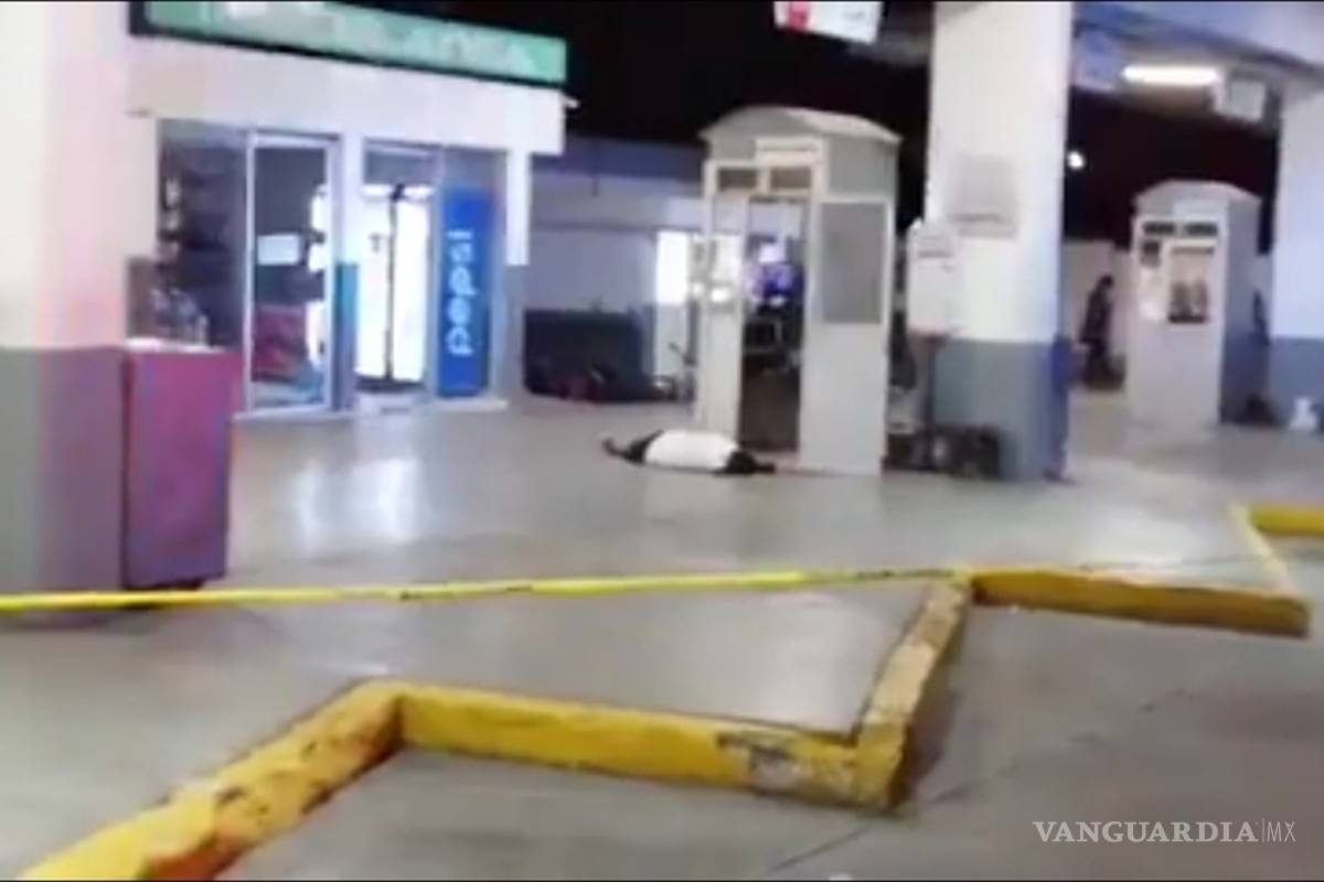 Asesinan por la espalda a hombre en central de camiones de Guanajuato