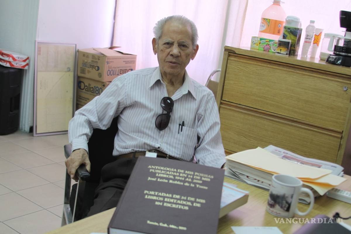 Falleció el historiador y poeta zacatecano Don José León Robles en Torreón