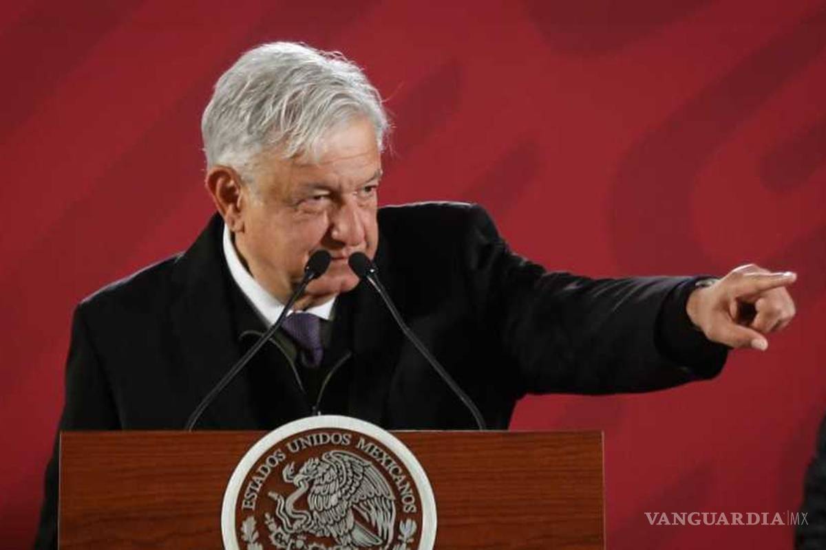 Gasolinas aumentarán máximo 40 centavos en 2019, asegura AMLO