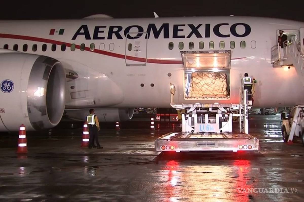 Aterriza en México séptimo vuelo con insumos de China para enfrentar coronavirus
