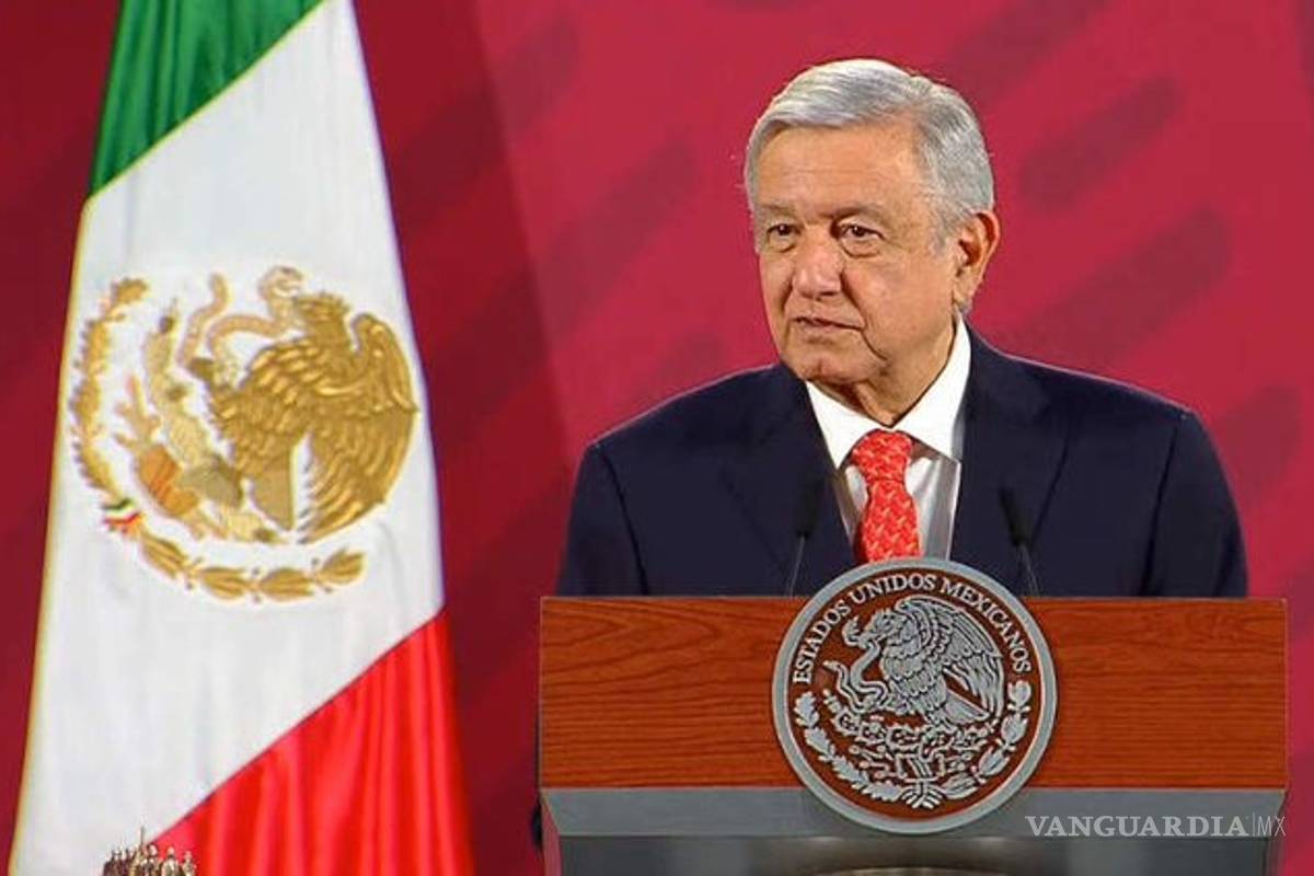 40 mil profesionales de la salud contratados ante epidemia, presume AMLO