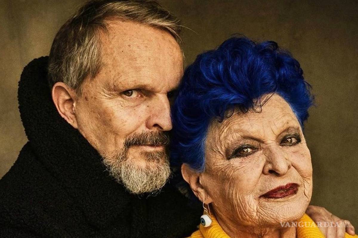 #AzulDeLucía: Miguel Bosé hace homenaje a su mamá con cubrebocas de su color favorito