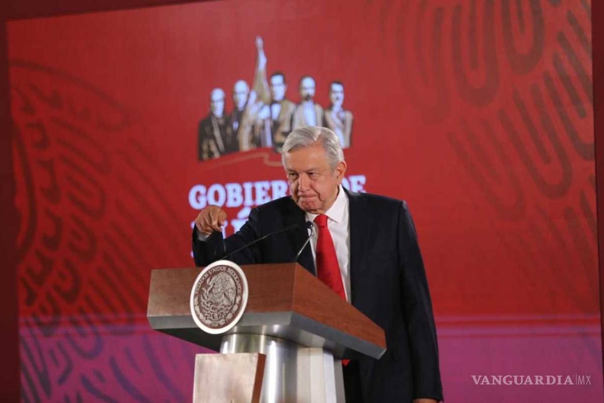No se ponen de acuerdo, afirma AMLO sólo se comprarán medicamentos con registro