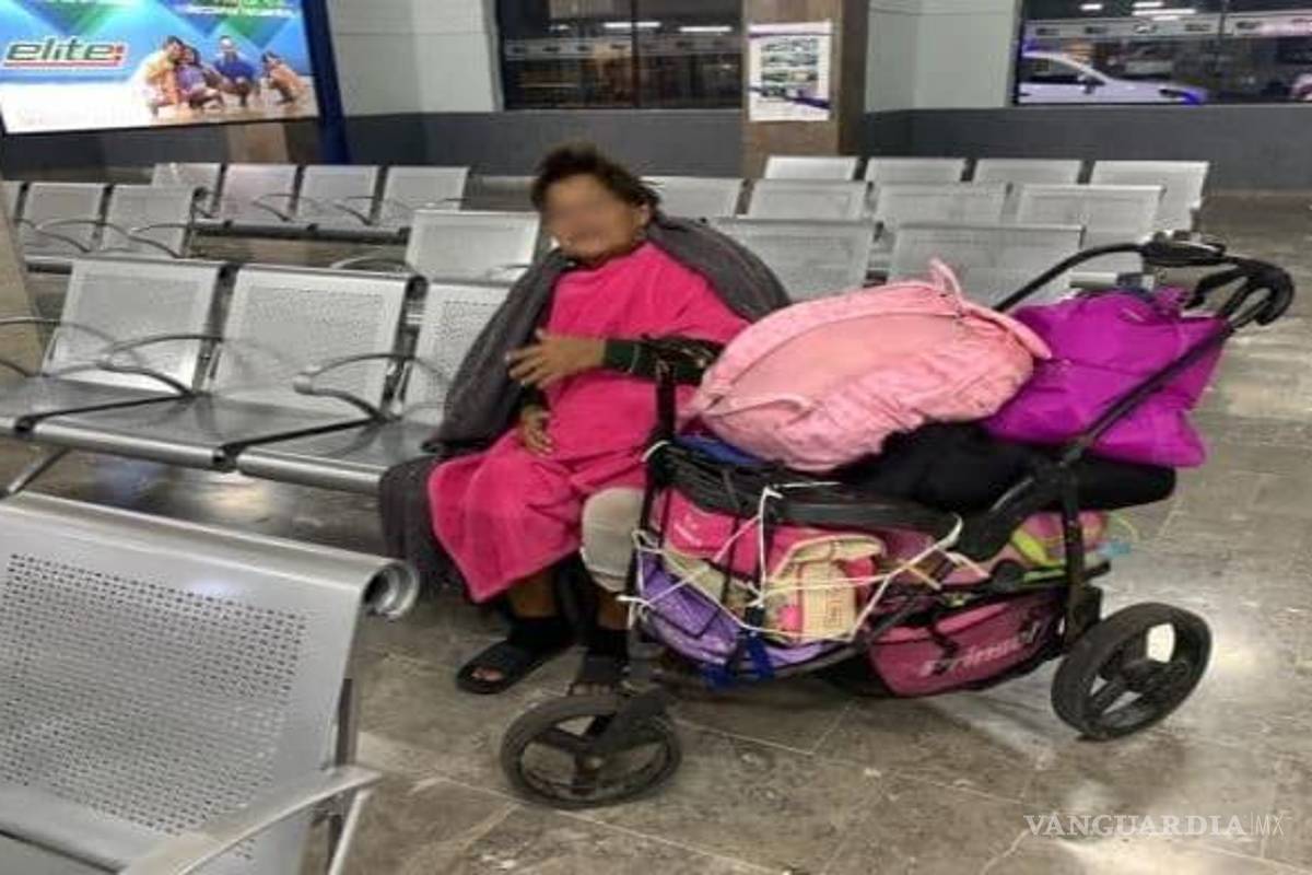 Es diabética, su hija le robó y la abandonó en central de autobuses