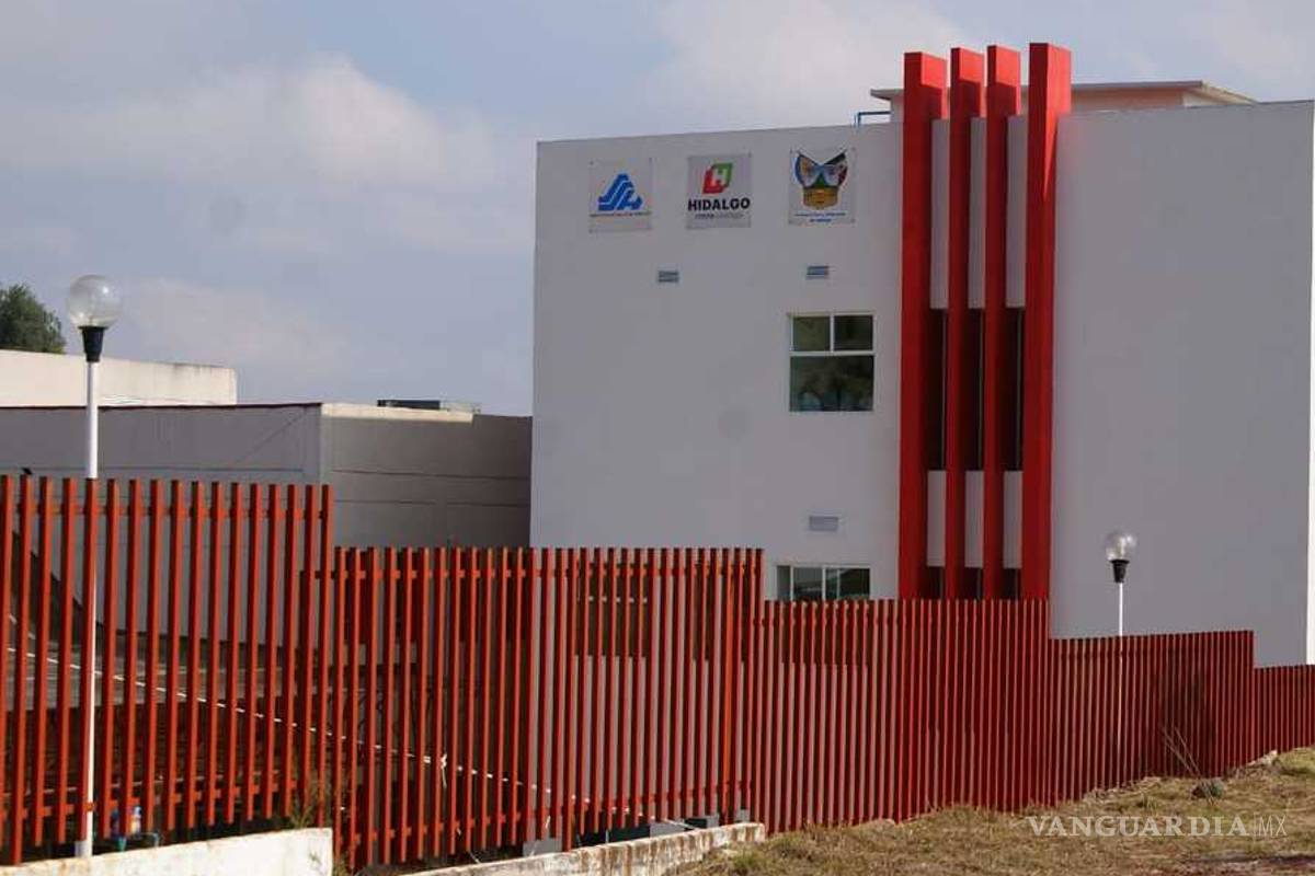 Se arroja paciente de COVID-19 de un tercer piso en Hidalgo