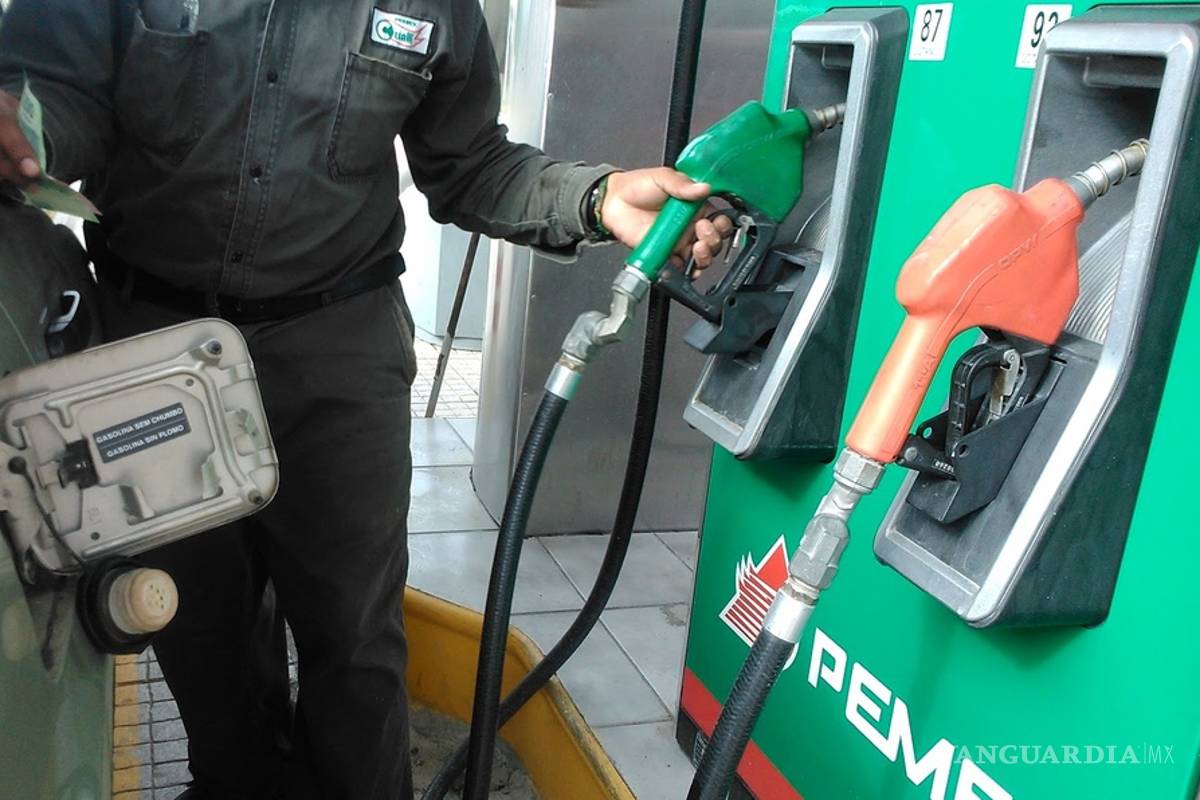 Sigue bajando precio de la gasolina en Saltillo: cae más de cinco pesos