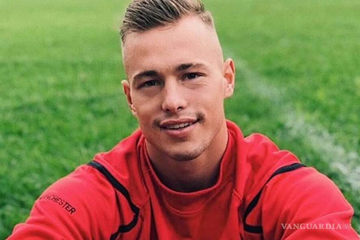 Futbolista argentino le manda su 'pack' a Maluma